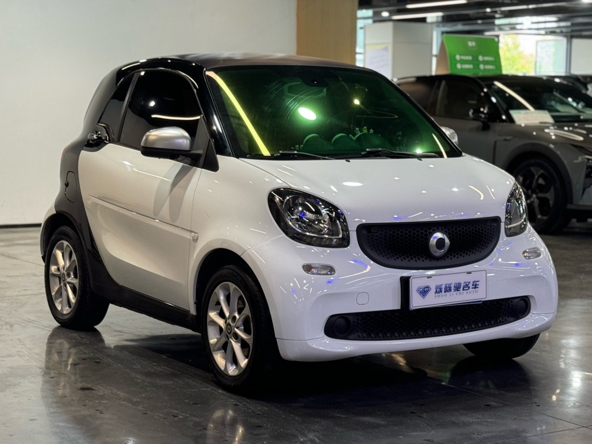 smart fortwo  2015款 1.0L 52千瓦硬顶灵动版图片