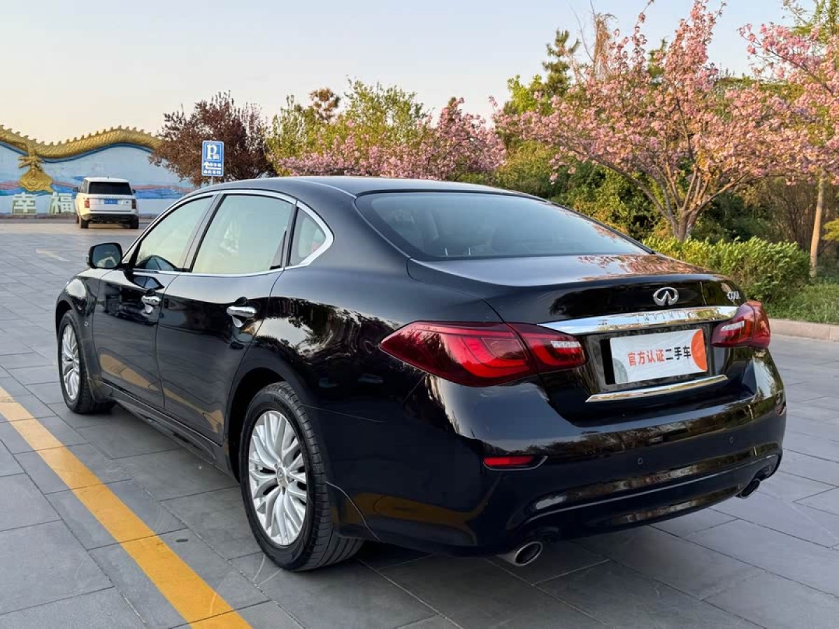 英菲尼迪 Q70  2017款 Q70L 2.5L 悅享版圖片
