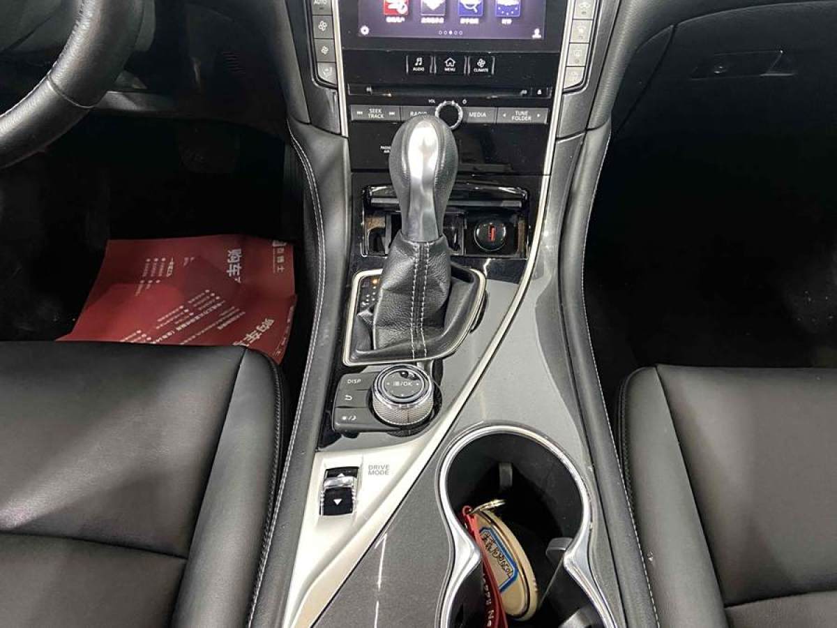 英菲尼迪 Q50L  2016款 2.0T 舒適版圖片