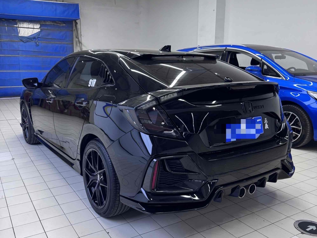 2022年6月本田 思域  2021款 HATCHBACK 220TURBO CVT潮酷控