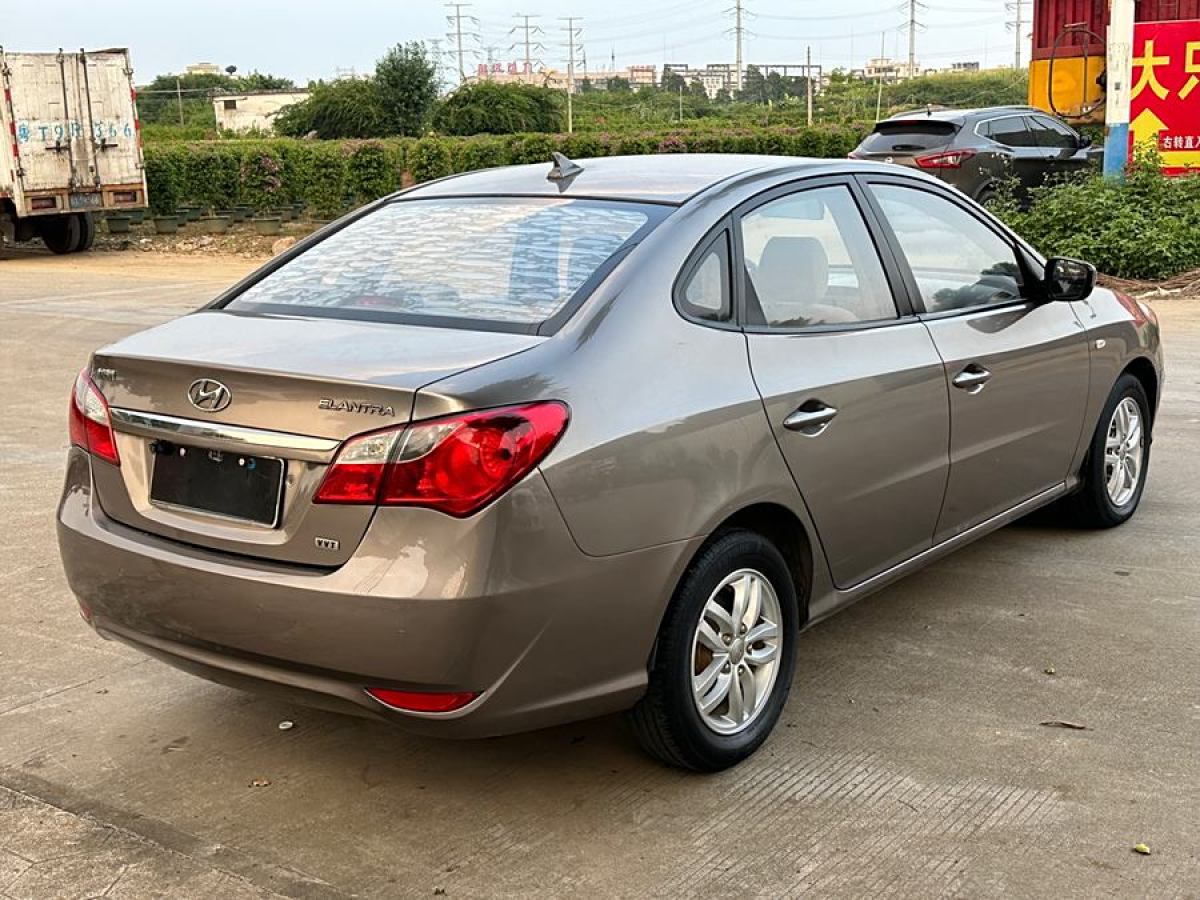 現(xiàn)代 悅動  2011款 1.6L 自動舒適型圖片