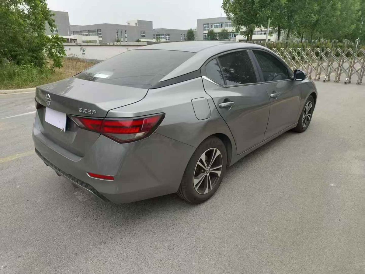日產(chǎn) 軒逸  2021款 1.6L XL CVT暗夜版圖片