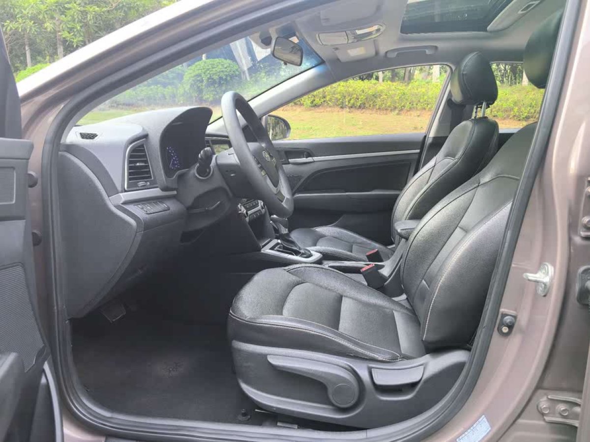 現(xiàn)代 領(lǐng)動  2016款 1.6L 自動智炫?精英型圖片