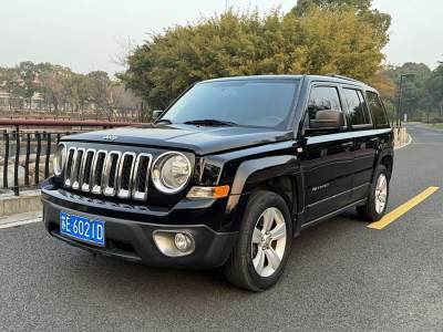 2014年5月 Jeep 自由客(進(jìn)口) 2.4L 運(yùn)動(dòng)版圖片