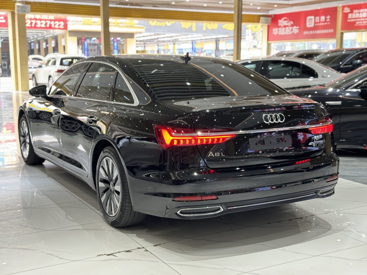 奧迪 奧迪A6L  2022款 45 TFSI quattro 臻選致雅型圖片