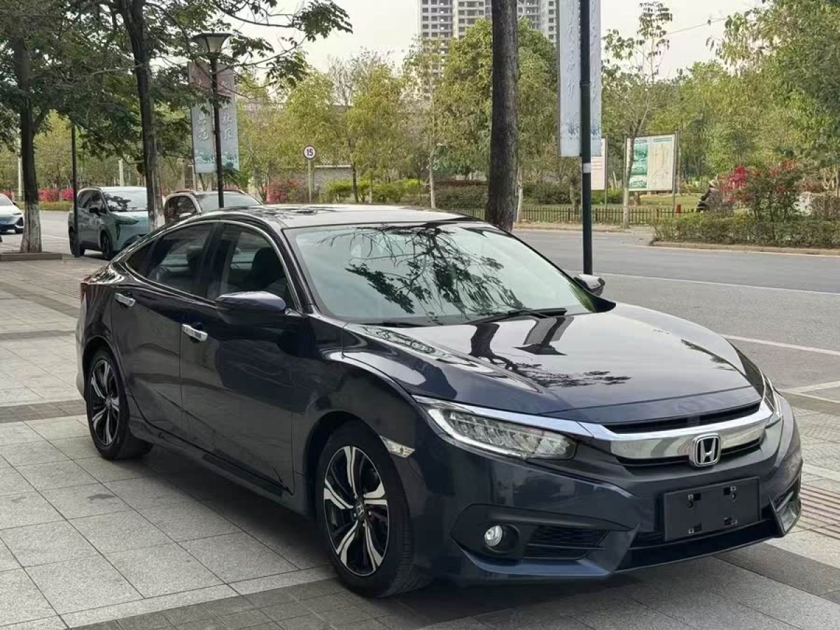 本田 思域  2016款 220TURBO CVT尊貴版圖片