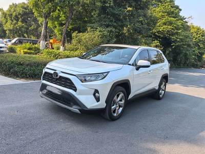 2023年1月 豐田 RAV4榮放 2.0L CVT兩驅(qū)風(fēng)尚版圖片