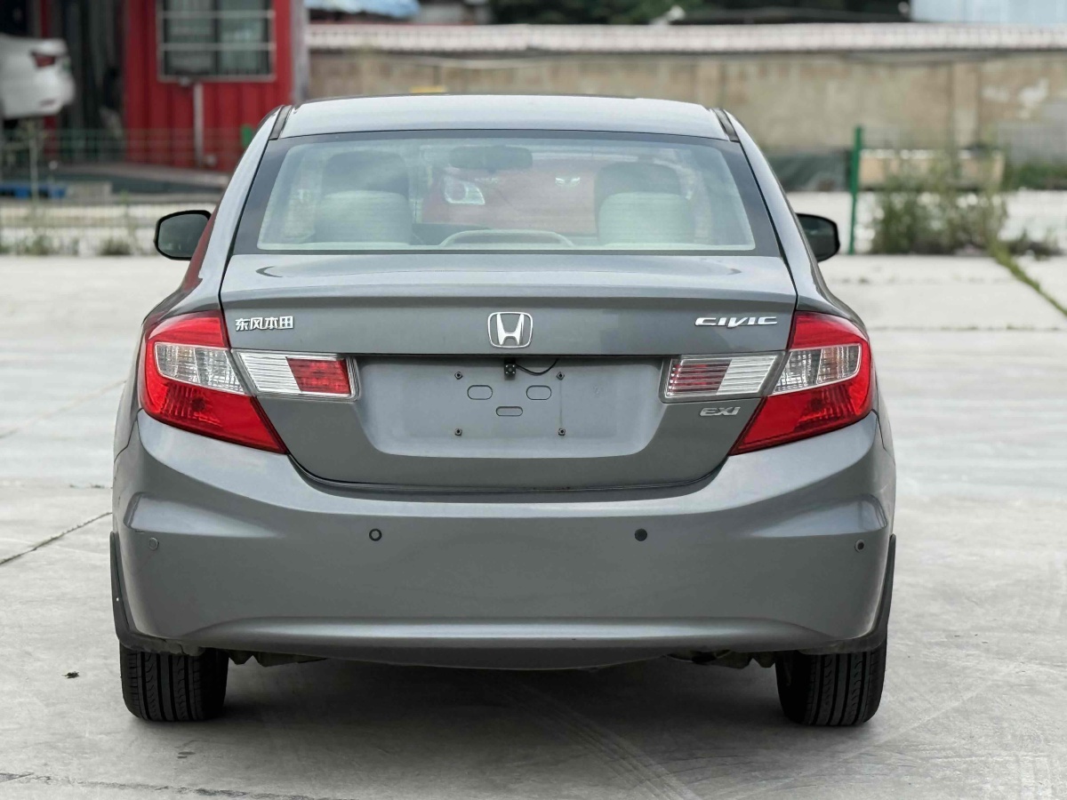 本田 思域  2012款 1.8L 自動舒適版圖片