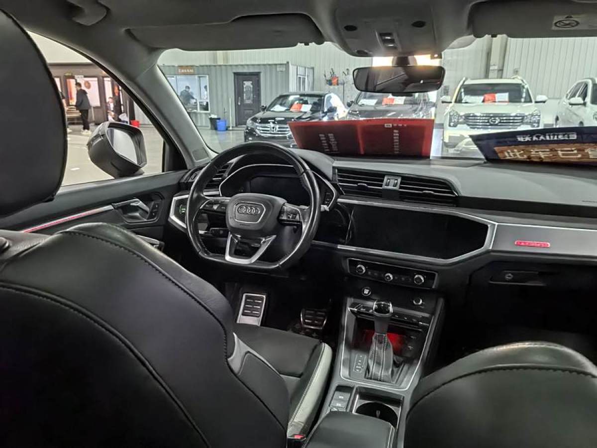 奧迪 奧迪Q3  2021款 45 TFSI quattro 豪華動感型圖片