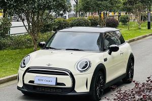 MINI MINI 改款 1.5T COOPER 艺术家