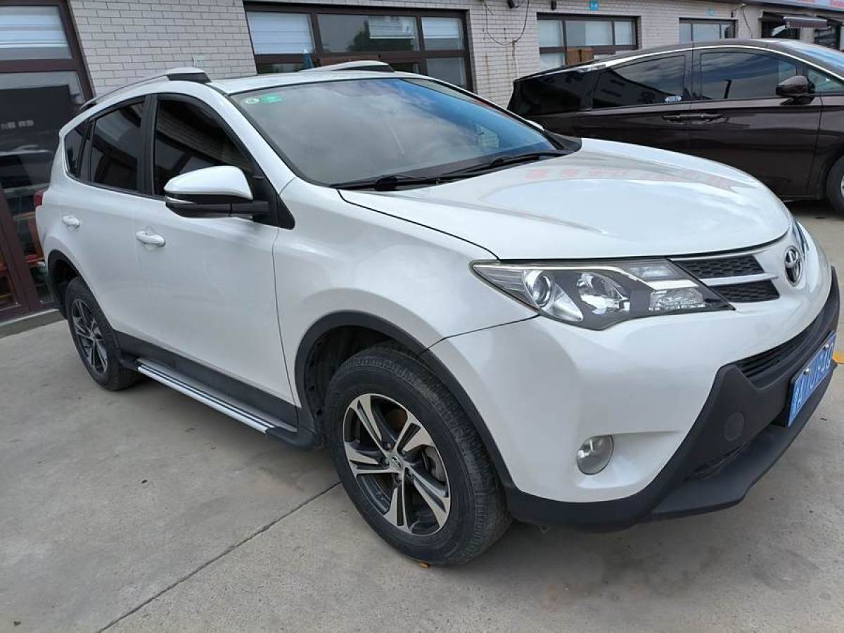 豐田 RAV4榮放  2015款 2.0L CVT兩驅(qū)風尚版圖片