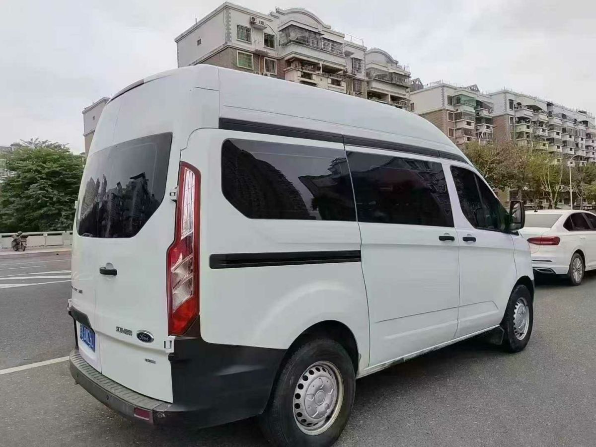 福特 新世代全順  2021款 2.2T手動物流車Pro短軸6座中頂國VI圖片