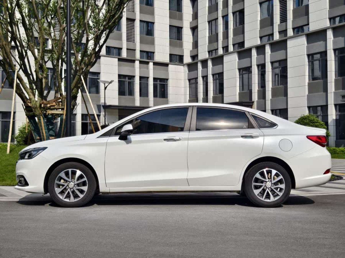 北汽紳寶 D50  2018款 1.5L CVT尊貴智駕版圖片