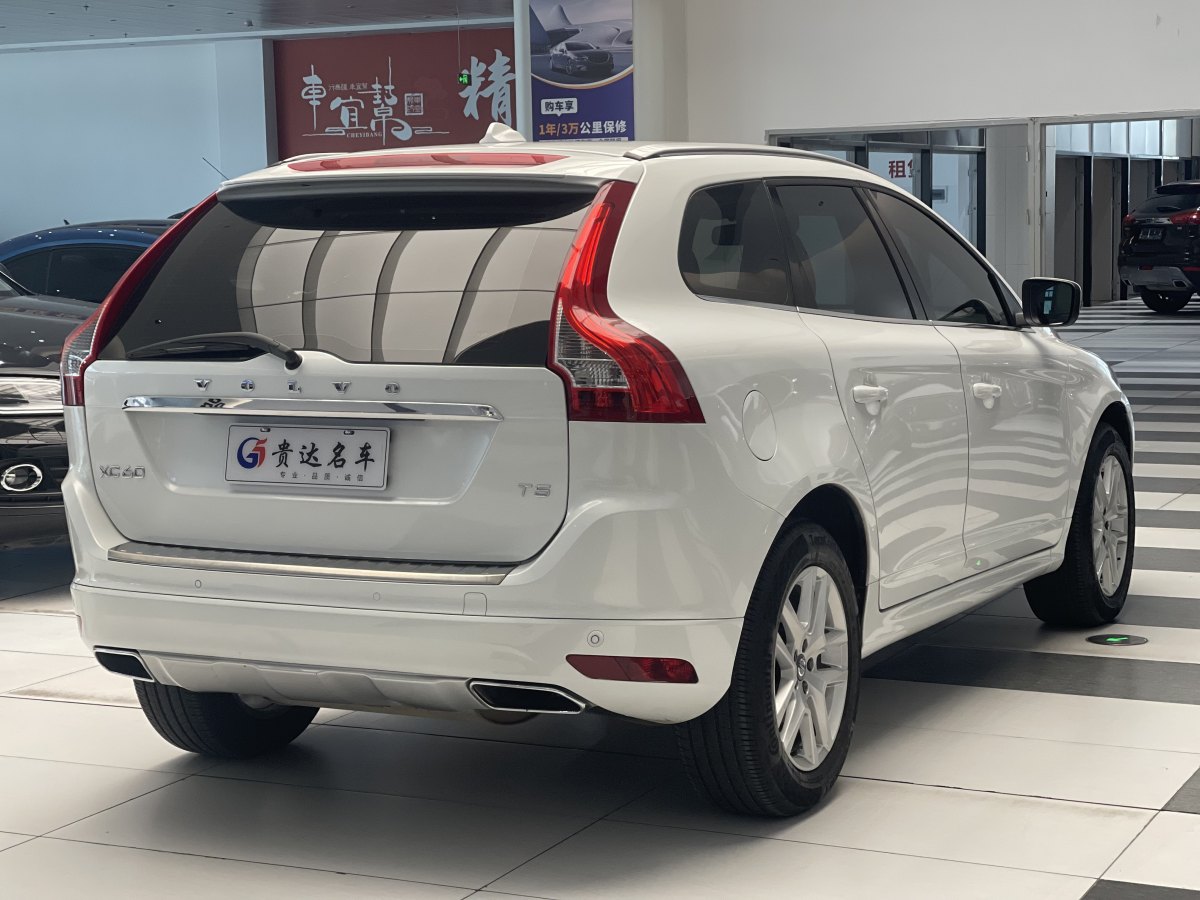 沃爾沃 XC60  2017款 T5 智進(jìn)版圖片