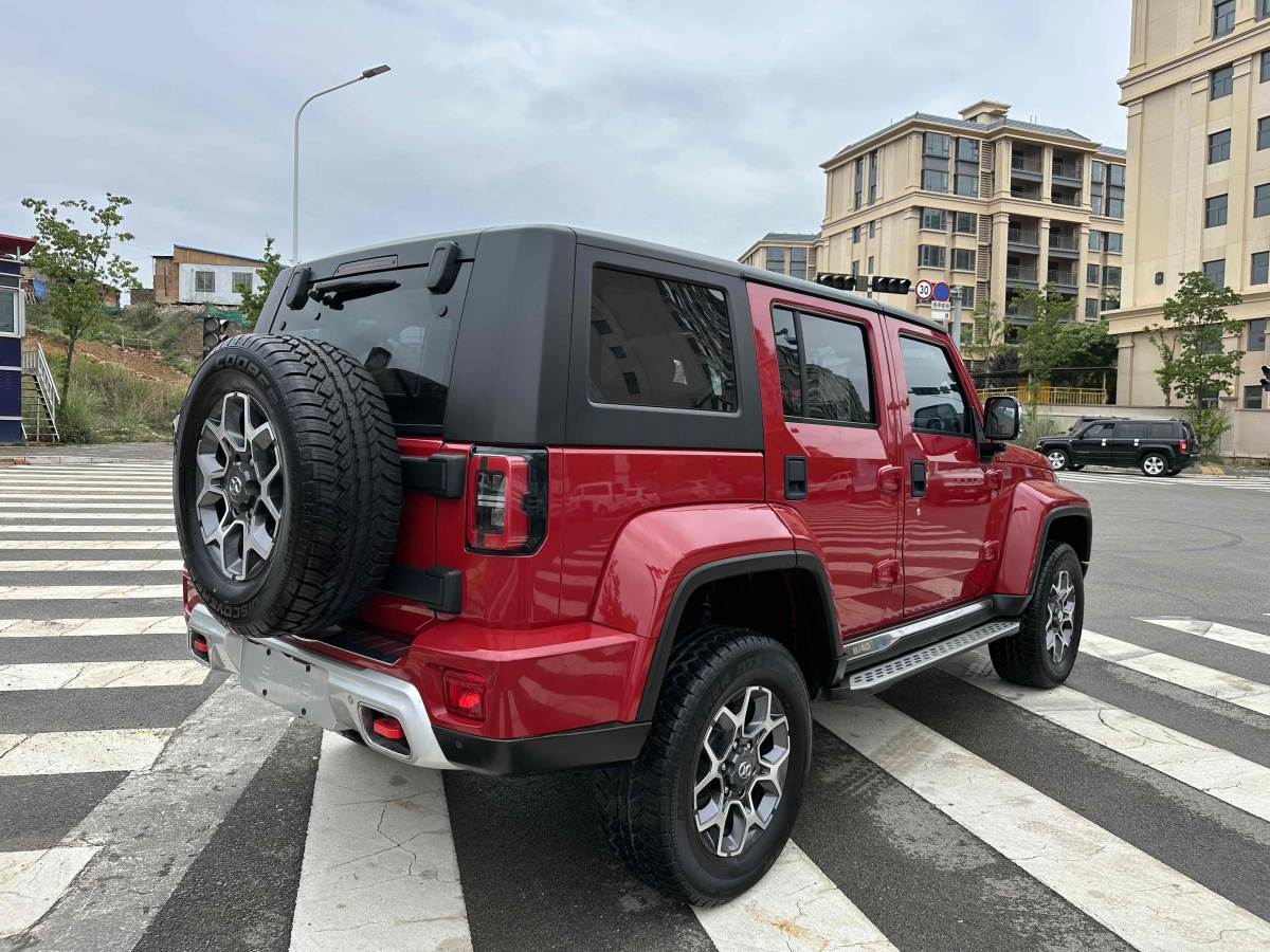2018年7月北京 BJ40  2018款 PLUS 2.0T 手動(dòng)四驅(qū)尊享版