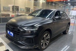 奥迪Q8 奥迪 55 TFSI 尊享动感型