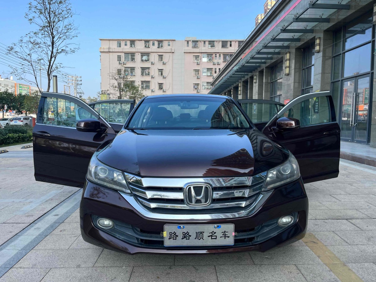 本田 雅阁  2014款 2.4L LX 舒适版图片