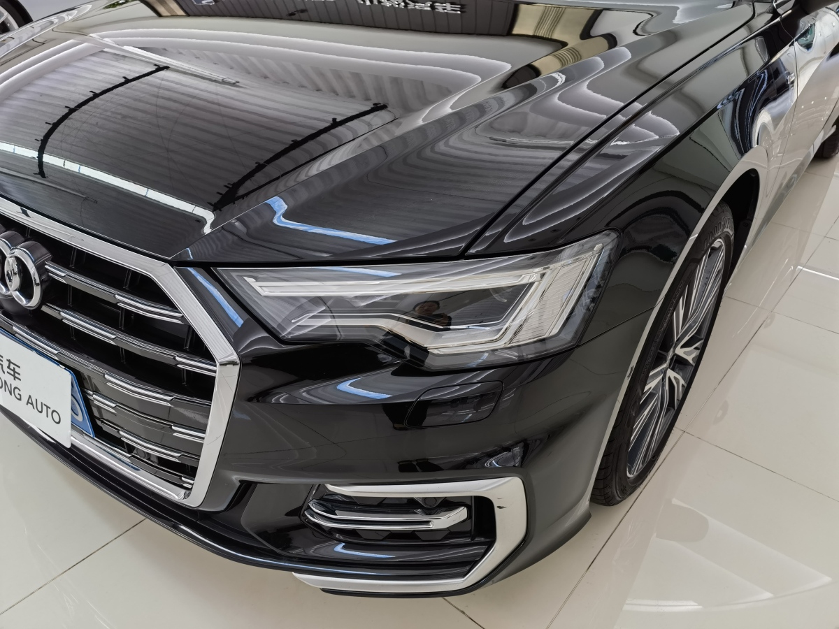 奧迪 奧迪A6L  2023款 改款 45 TFSI quattro 臻選動(dòng)感型圖片