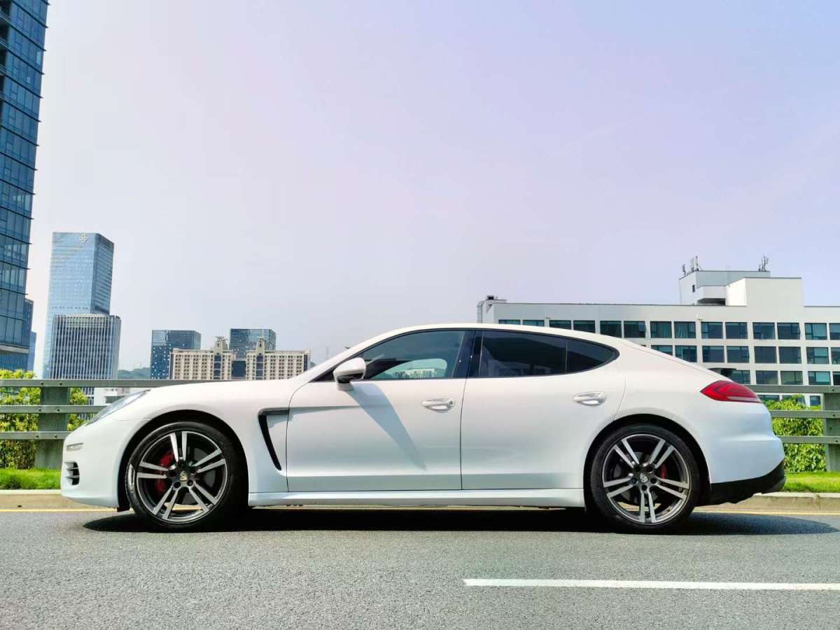 保时捷 Panamera  2014款 Panamera 3.0T图片