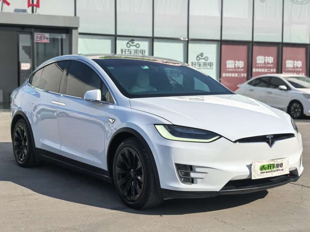 特斯拉 Model X  2016款 Model X 90D圖片