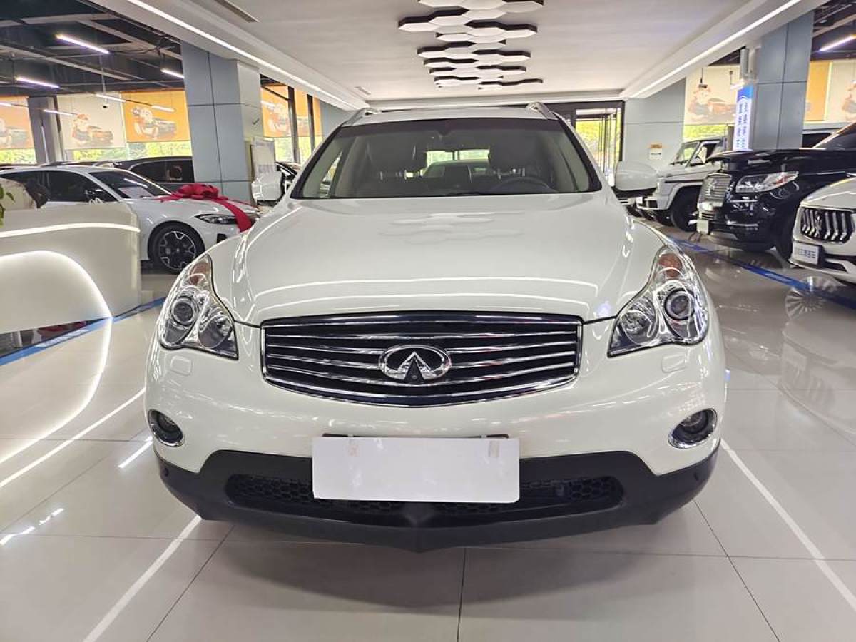 2014年7月英菲尼迪 QX50  2013款 2.5L 兩驅(qū)尊雅版