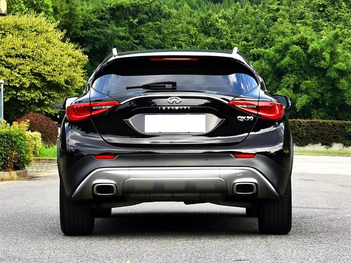 英菲尼迪 QX30  2017款 1.6T 兩驅(qū)運動版圖片