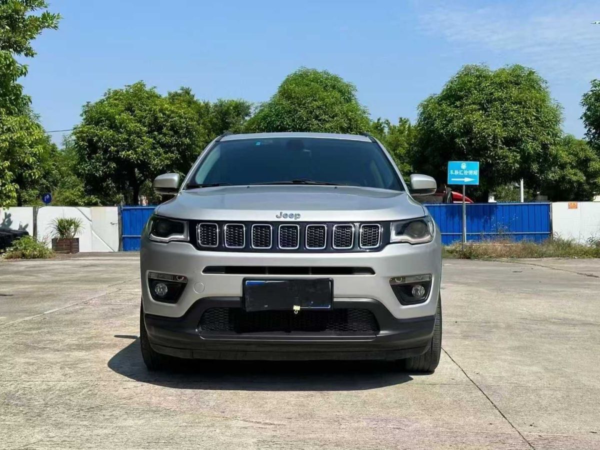 Jeep 指南者  2019款 220T 自動(dòng)夜鷹版圖片