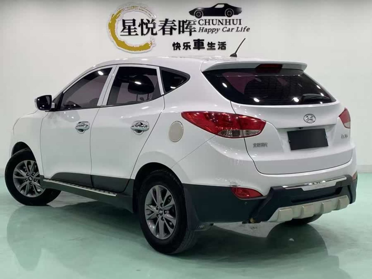 現(xiàn)代 ix35  2015款 2.0L 自動(dòng)兩驅(qū)舒適型 國(guó)IV圖片
