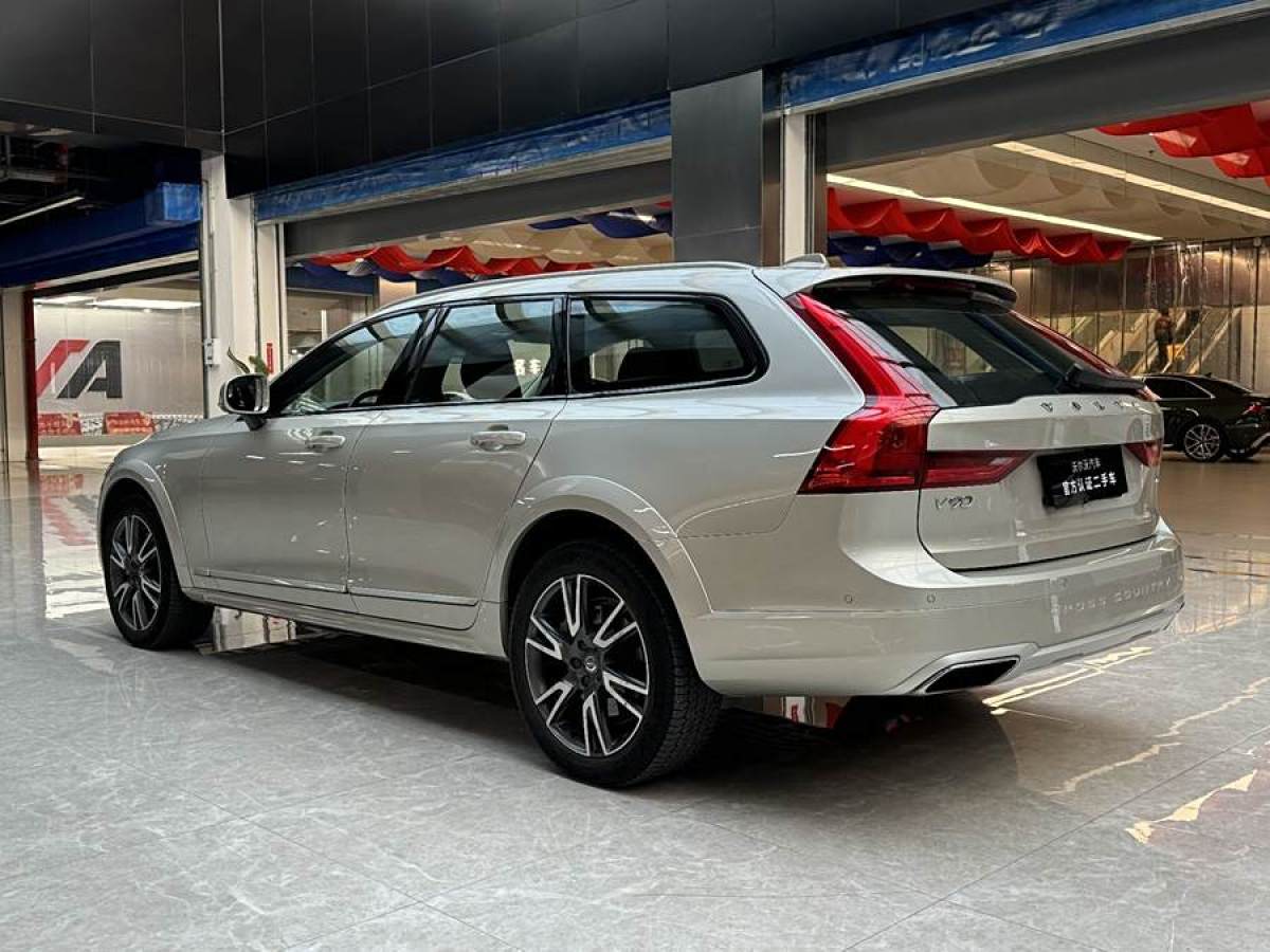 沃爾沃 V90  2017款 Cross Country T5 AWD 智尊版圖片