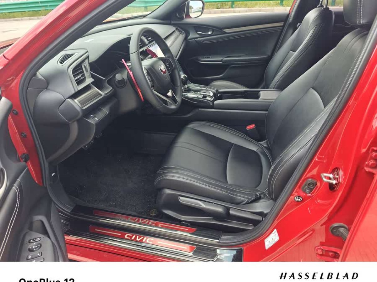 本田 思域  2021款 HATCHBACK 220TURBO CVT潮酷控圖片