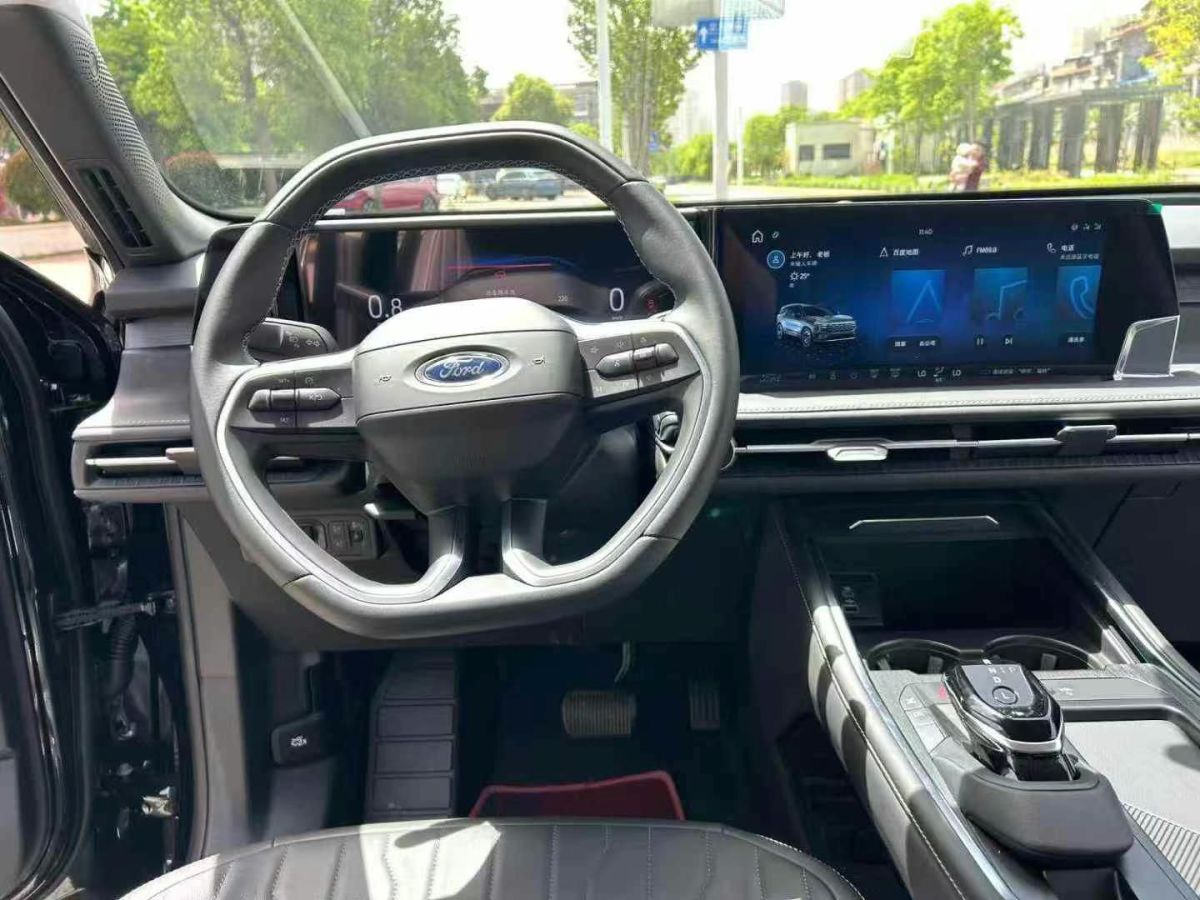 福特 銳界  2025款 銳界L 2.0T EcoBoost E混動(dòng)兩驅(qū)七座時(shí)尚型圖片