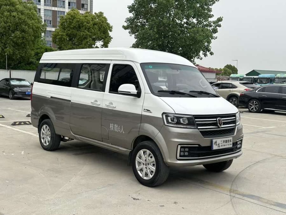 金杯 海獅S  2023款 1.5L 財(cái)富版客車5/6/7座中央空調(diào)版SWC15M圖片