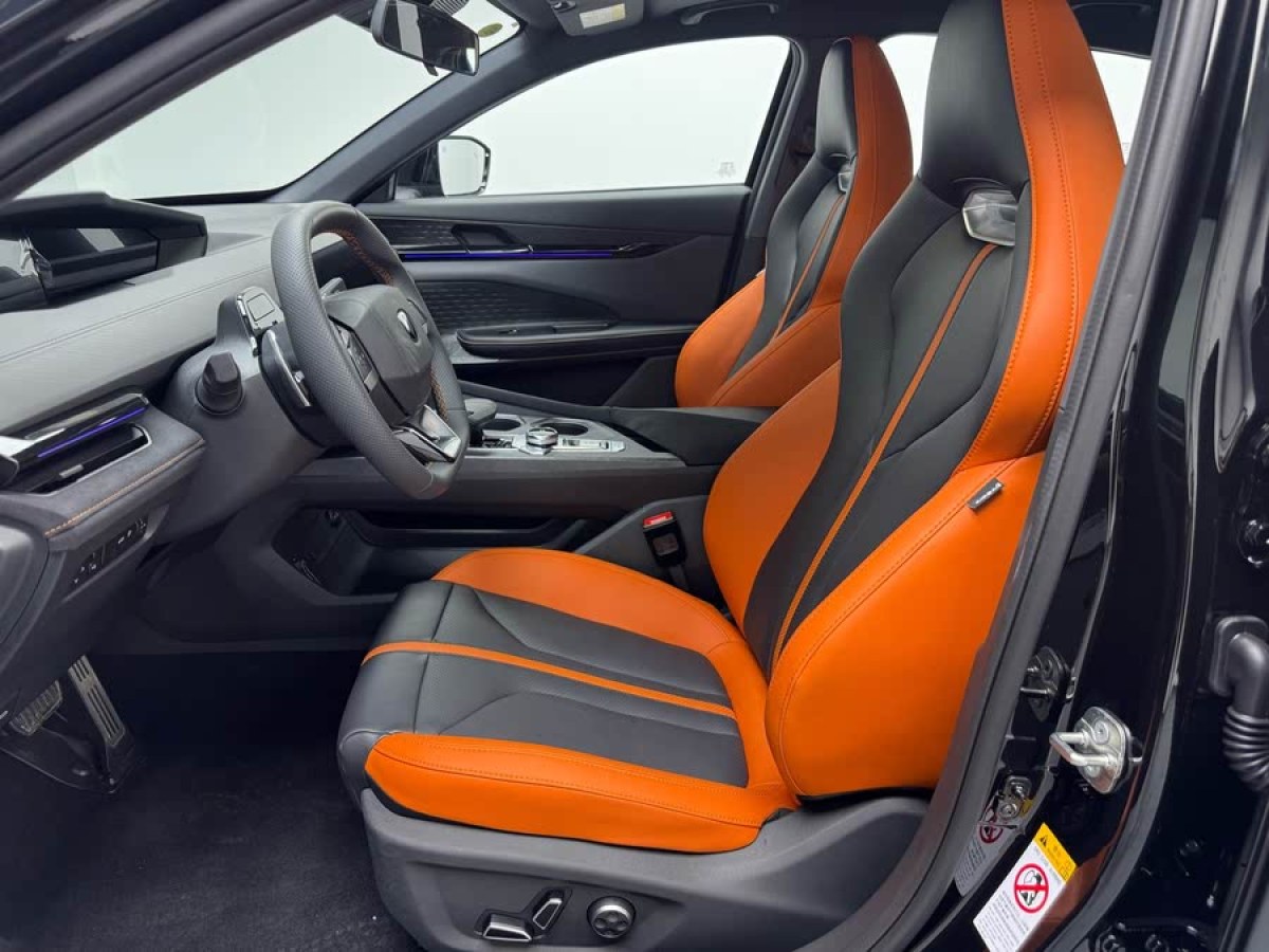 長安 長安UNI-V  2024款 1.5T 尊貴運動型圖片