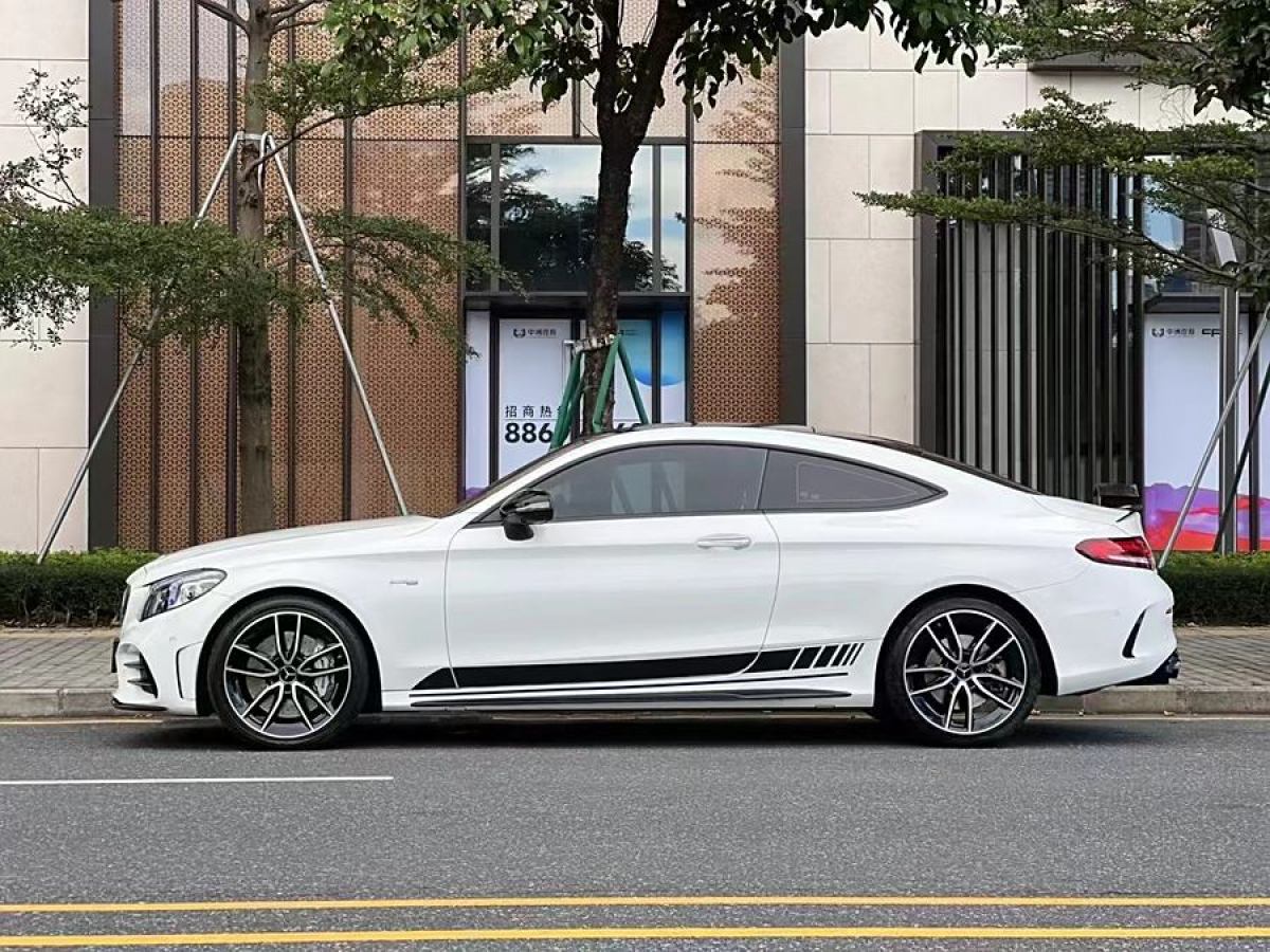 奔馳 奔馳C級(jí)AMG  2019款 AMG C 43 4MATIC 轎跑車圖片