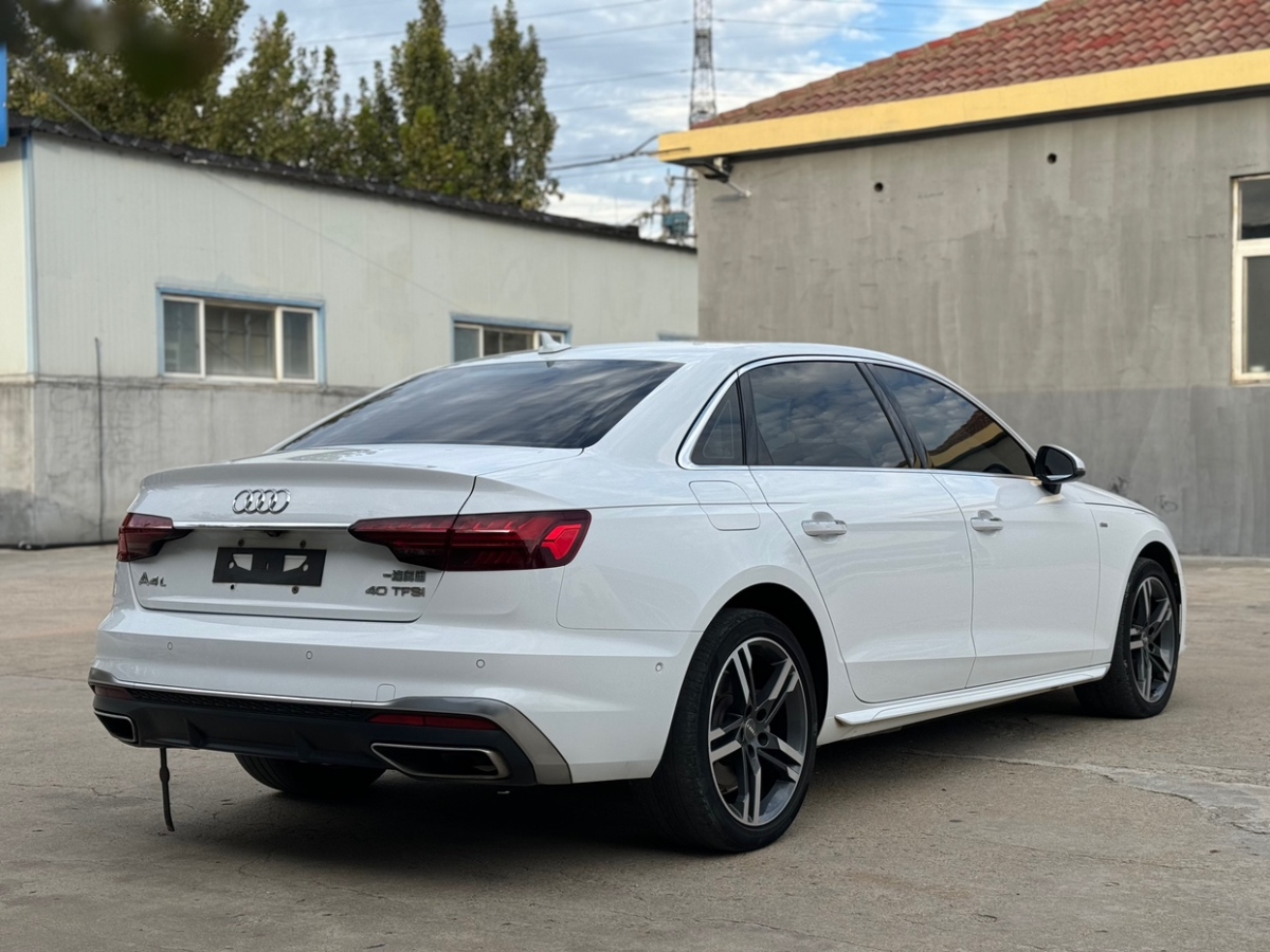 奧迪 奧迪A4L  2022款 40 TFSI 時尚動感型圖片