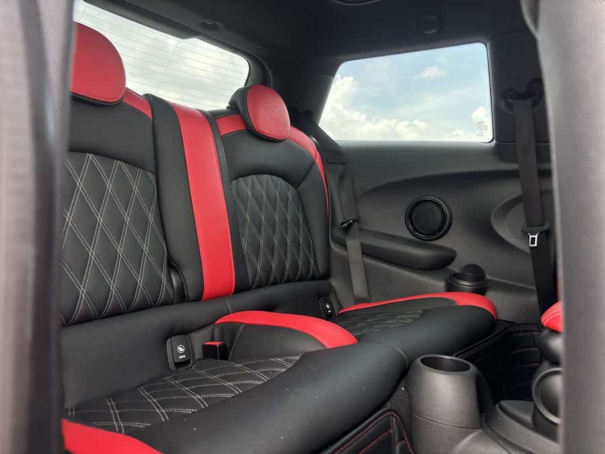 MINI CLUBMAN  2018款 1.5T COOPER 賽車(chē)手圖片