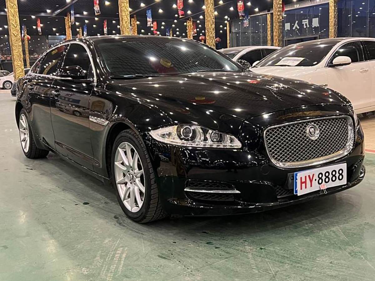 捷豹 XJ  2013款 XJL 2.0T 全景商務(wù)版圖片