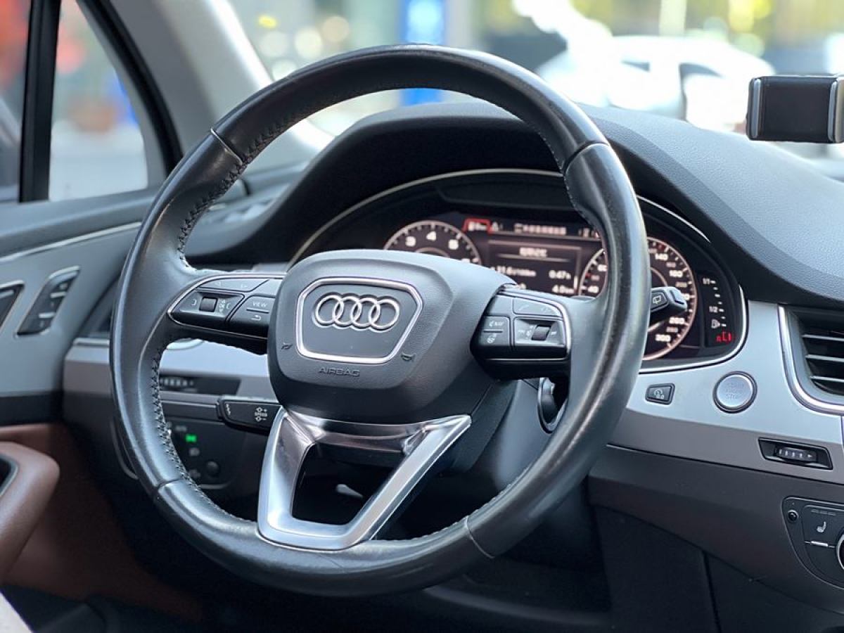 2019年4月奧迪 奧迪Q7  2019款 55 TFSI 技術(shù)型