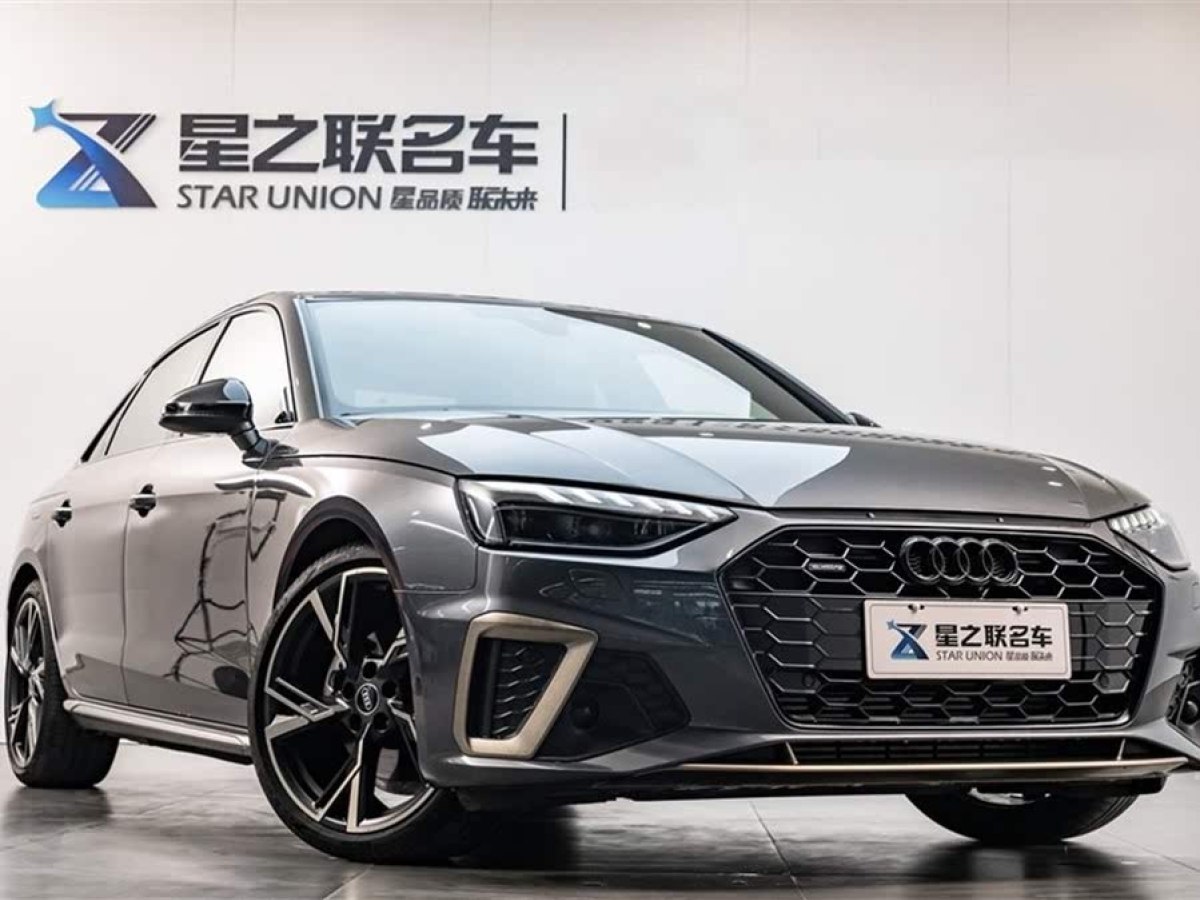 奧迪 奧迪A4L  2024款 40 TFSI quattro RS套件燃速型圖片