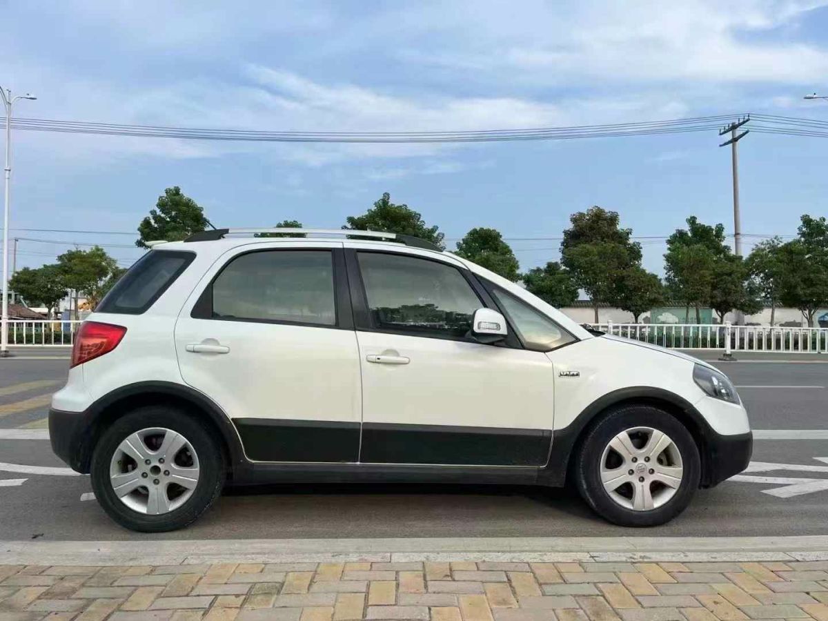 2012年1月鈴木 天語 SX4  2012款 1.6L 自動銳騎型