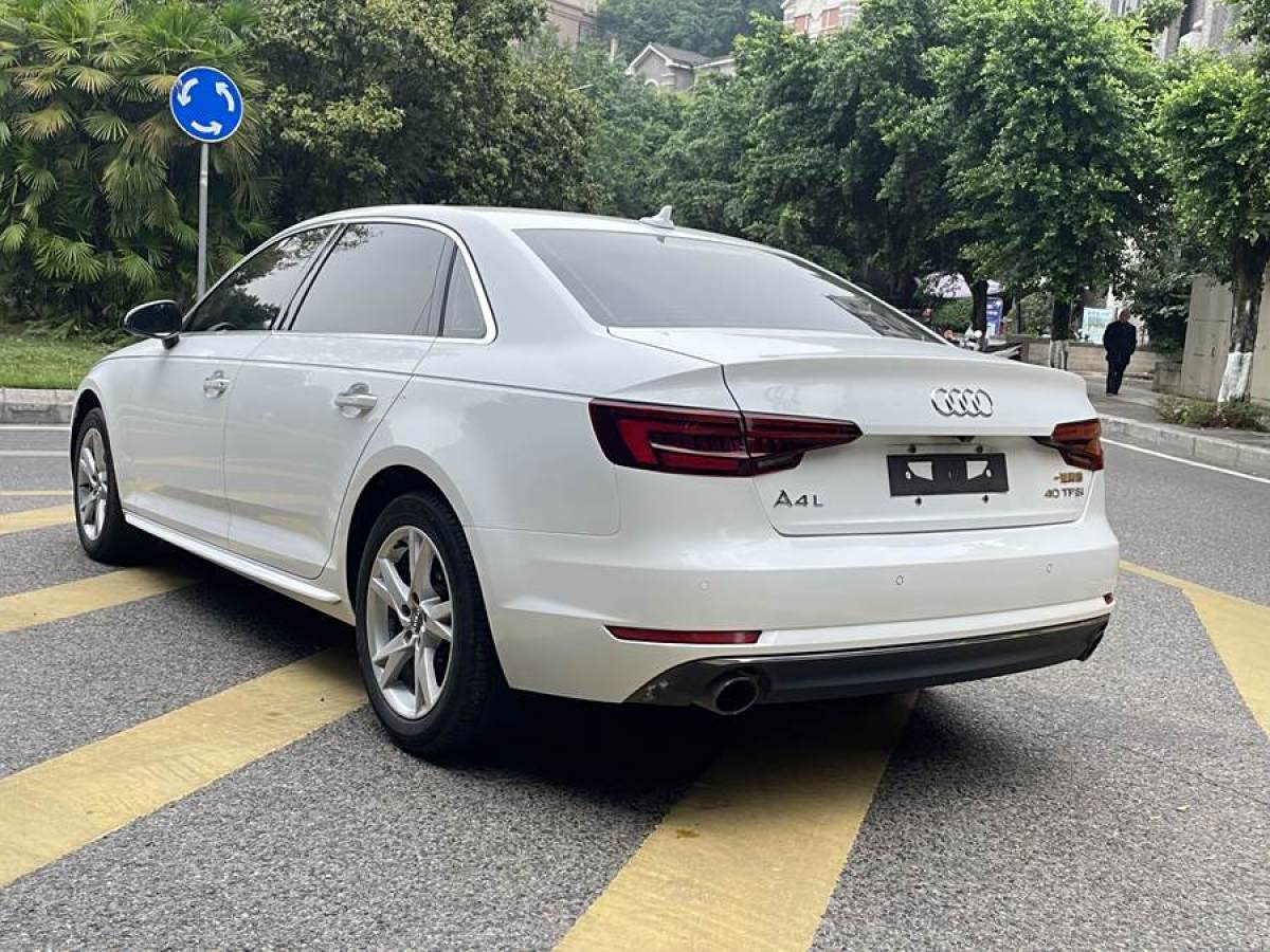 奧迪 奧迪A4L  2018款 30周年年型 40 TFSI 進(jìn)取型圖片