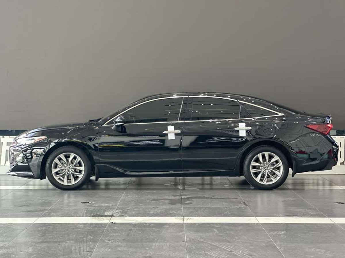 豐田 亞洲龍  2021款 2.5L 豪華版圖片