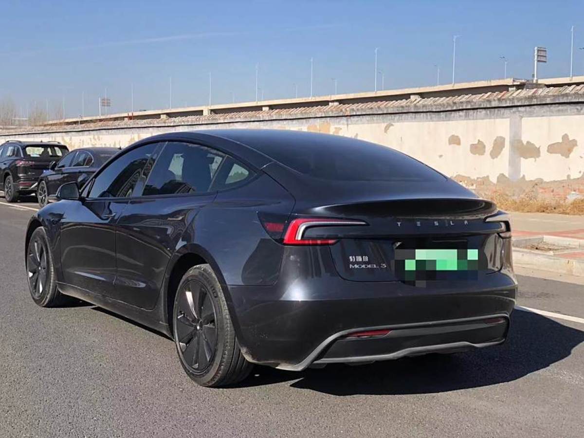 特斯拉 Model Y  2023款 后輪驅(qū)動版圖片