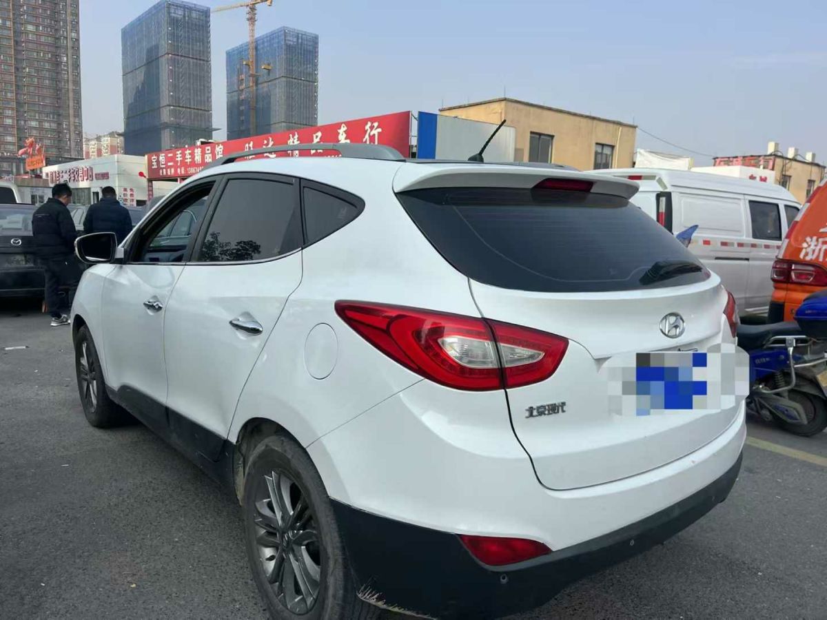 現(xiàn)代 ix25  2015款 1.6L DLX 兩驅尊貴型圖片