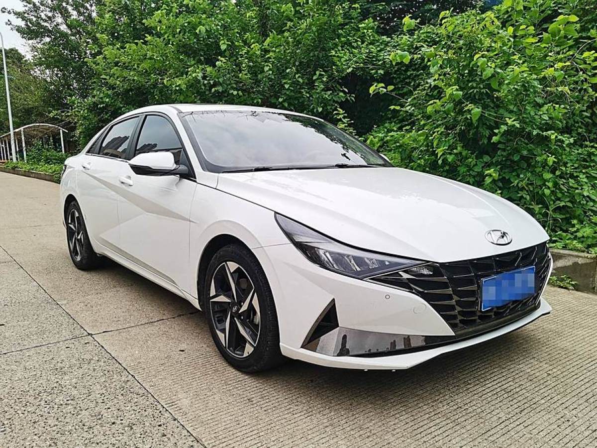 現(xiàn)代 伊蘭特  2022款 1.5L CVT GLS領(lǐng)先版圖片