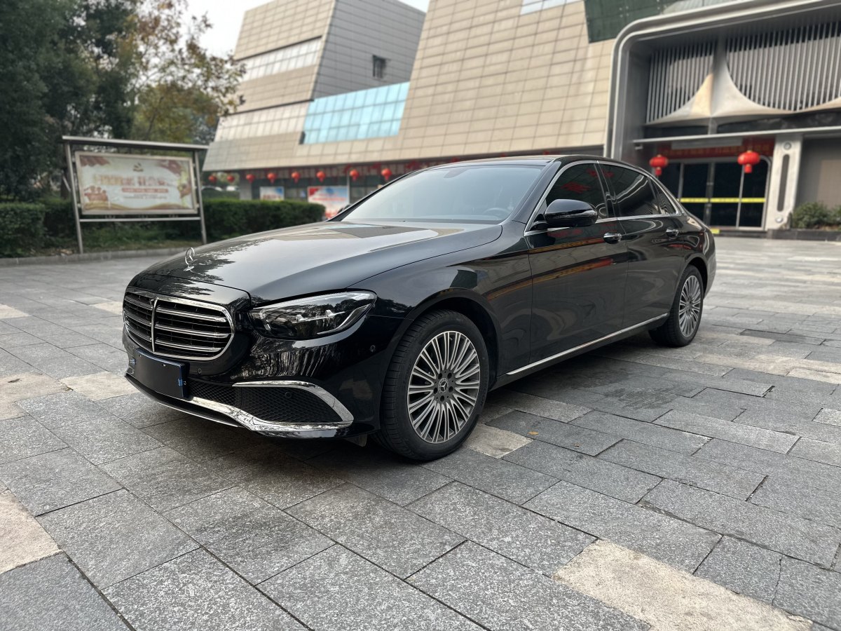 奔馳 奔馳E級  2023款 改款 E 300 L 豪華型圖片