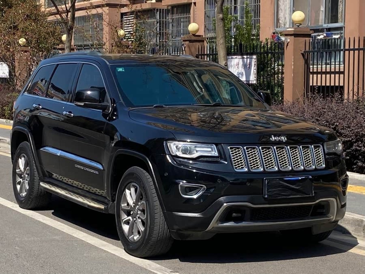 Jeep 大切諾基  2014款 3.6L 精英導(dǎo)航版圖片