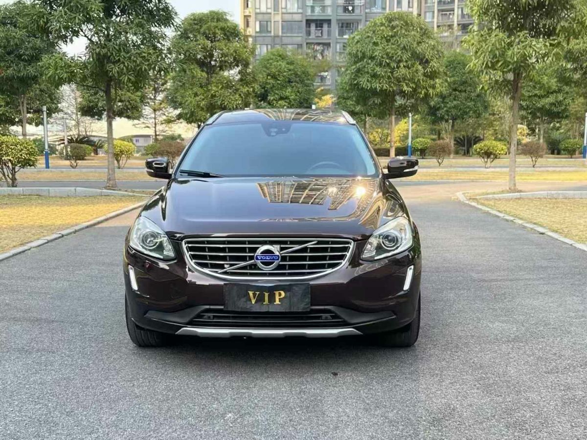 沃爾沃 XC60  2017款 2.0T T5 AWD 個(gè)性運(yùn)動(dòng)版圖片