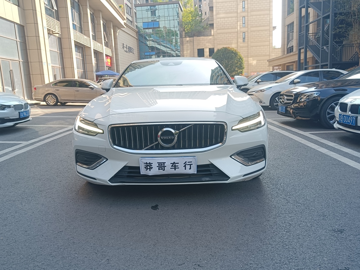 沃爾沃 S60  2017款 L 2.0T T4 智遠(yuǎn)版圖片