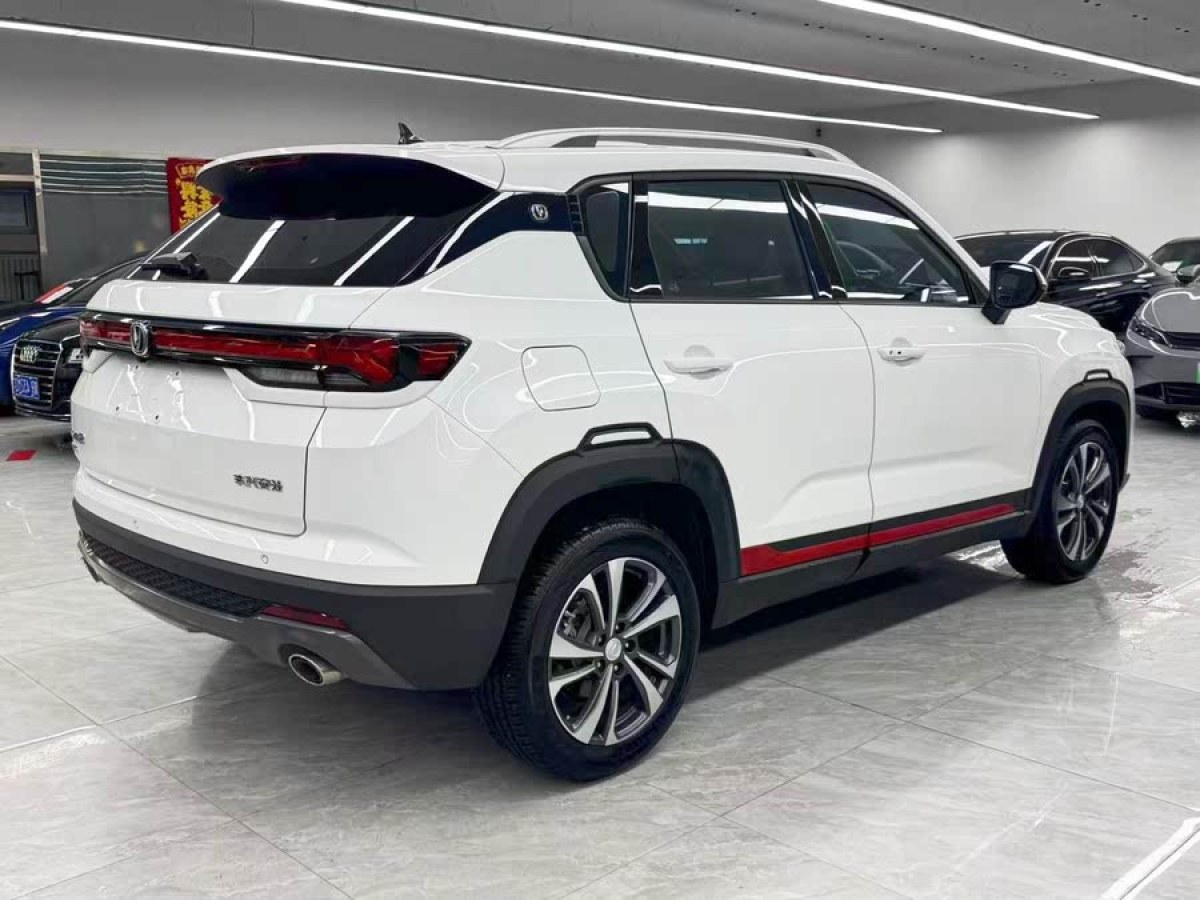 長(zhǎng)安 CS35 PLUS  2021款 改款 藍(lán)鯨NE 1.4T DCT豪華型圖片